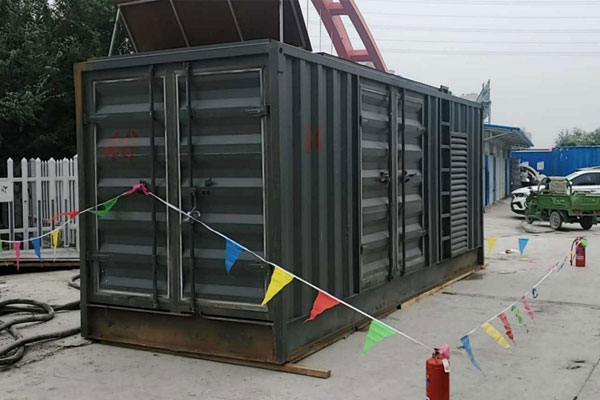 卧龙发电机租赁空气滤清器多久更换一次?