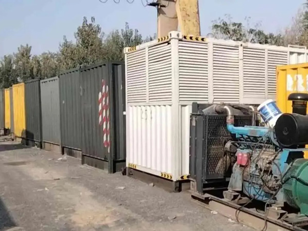 卧龙200KW柴油发电机机组每小时油耗是多少?